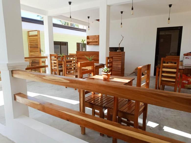 Hutch Lodging House El Nido Dış mekan fotoğraf